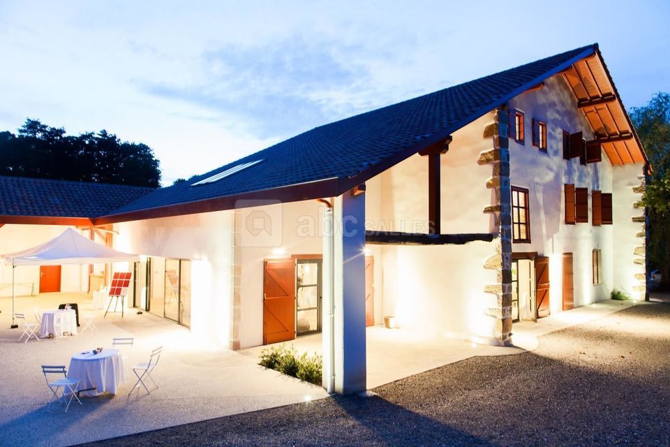 Salle Urtubien Borda