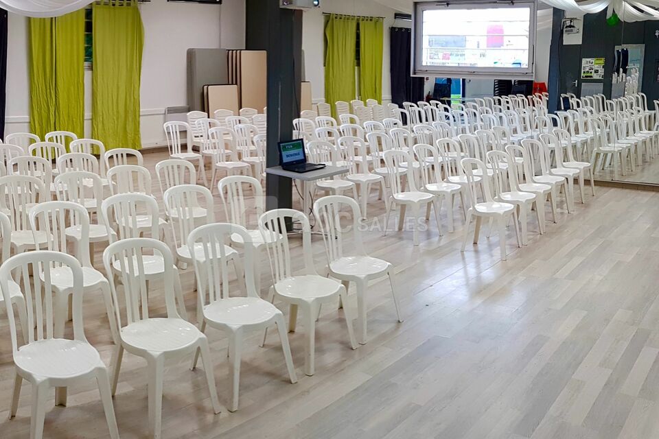 Salle de séminaire en théâtre