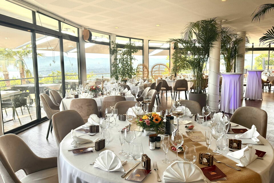 Salle de restaurant - Mariage, Baptême, Anniversaire...