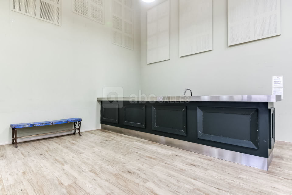 Vue du bar intérieur à la Grange Inspirée