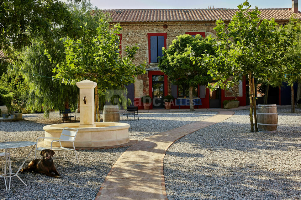 Cour Clos des aspres