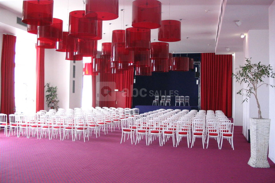 Salle de réception format assemblée générale
