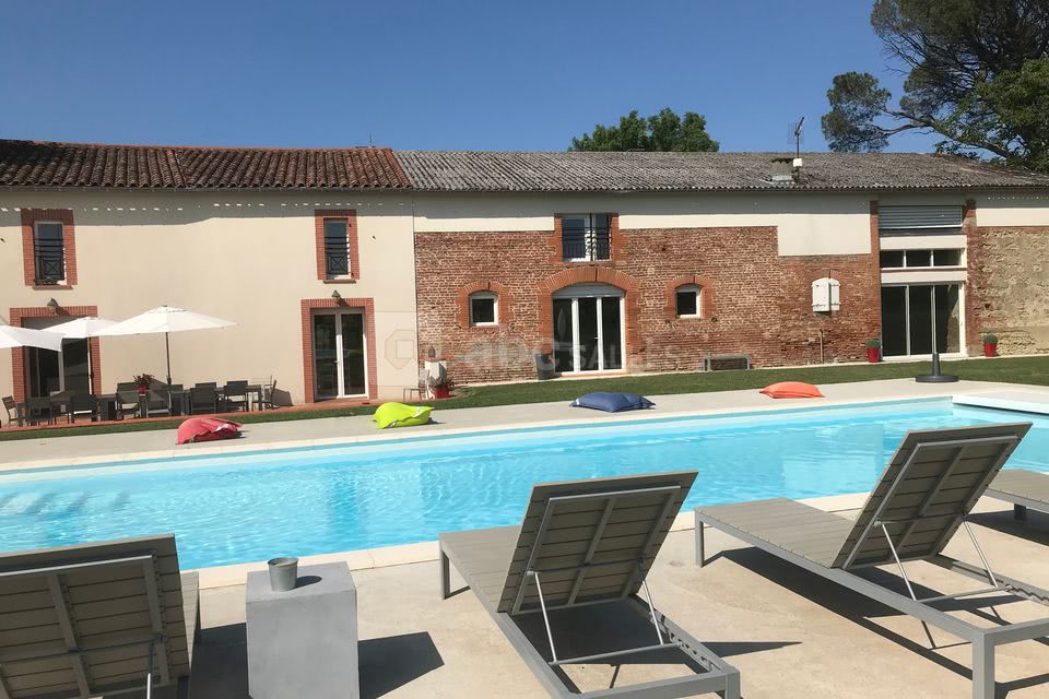 La piscine des Ecuries