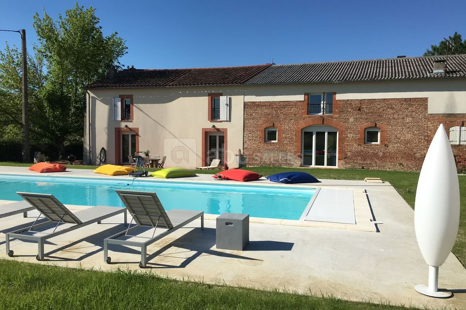 Piscine aux Ecuries