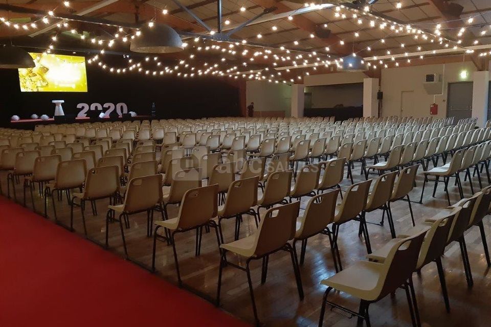 Salle des Fêtes du Bourg-sous-La Roche