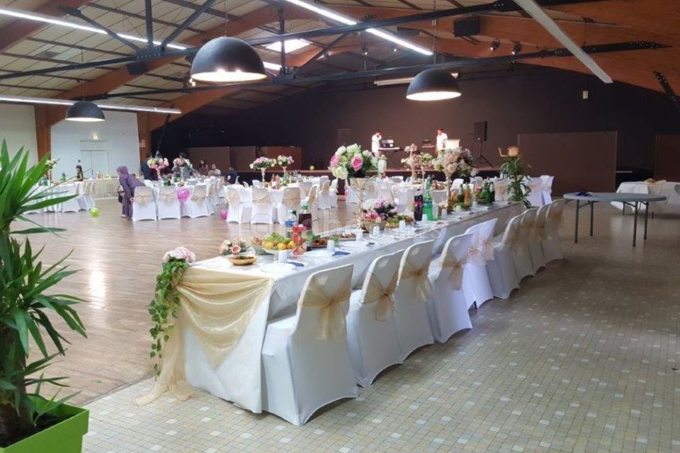 Salle des Fêtes du Bourg-sous-La Roche