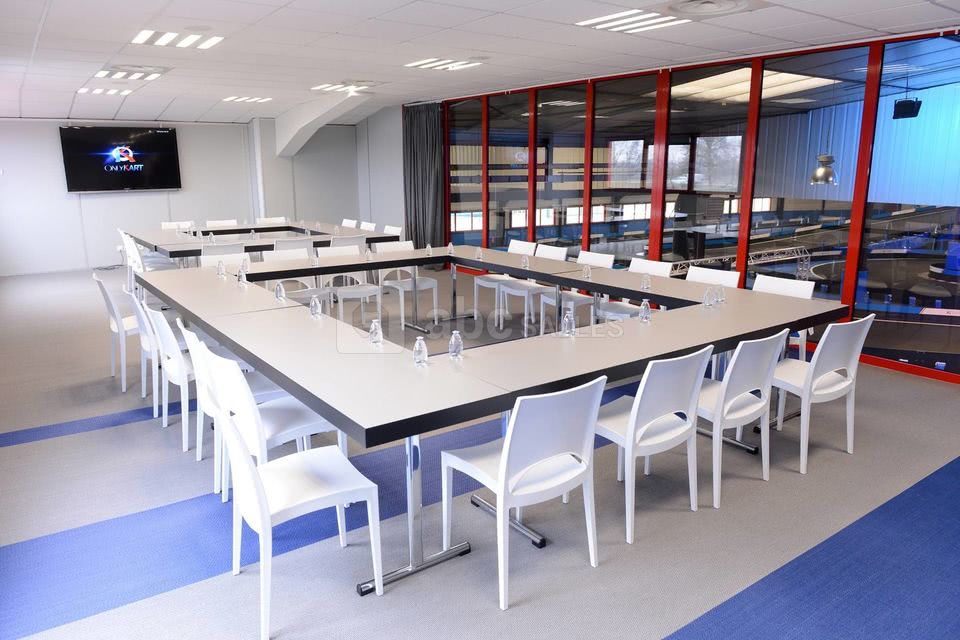 Salle de réunion vue panoramique