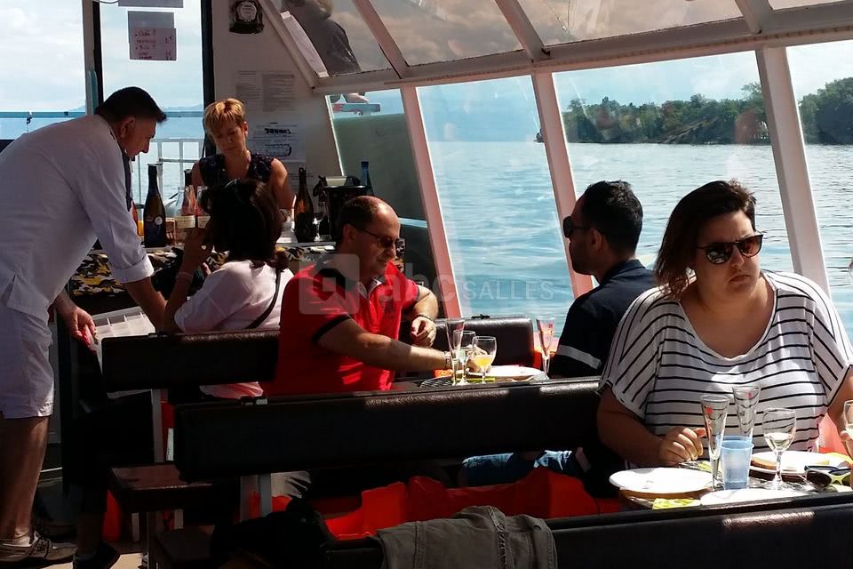 Une salle unique sur le Léman