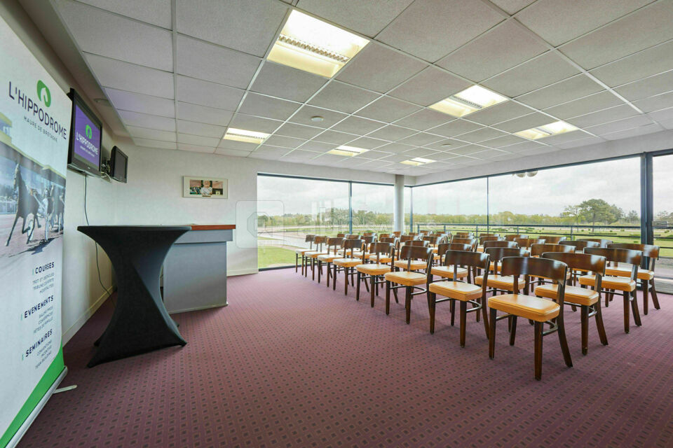Salle de réunion Hippodrome de Maure de Bretagne