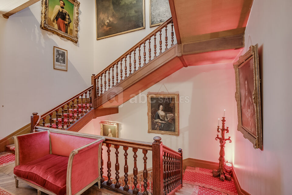 Cage d'escalier (vue du 1er étage)