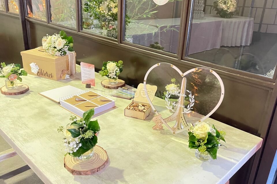 Décoration table Urne Livre d'or