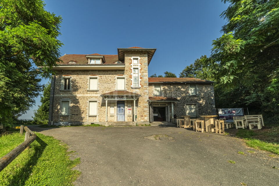 Façade