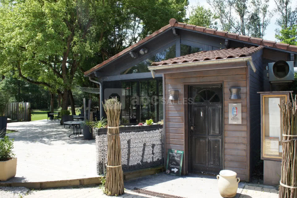 ENTRÉE DU RESTAURANT