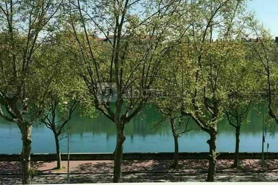 Vue dégagée sur Rhône