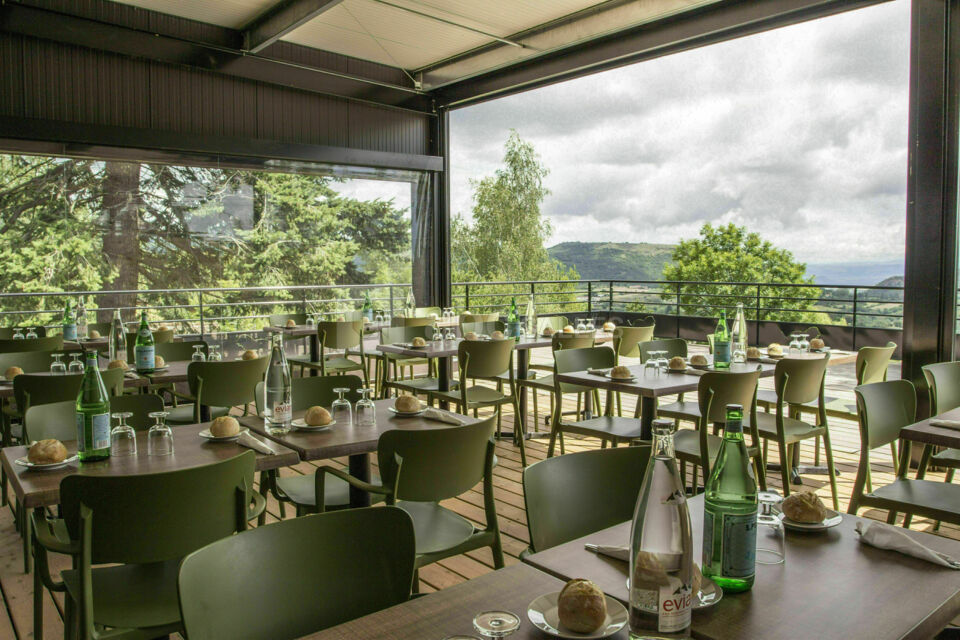Terrasse panoramique du restaurant Le Lion Doré