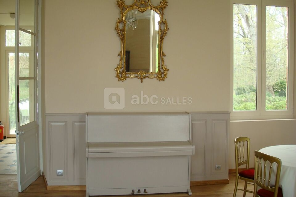 Chateau de Percey - piano