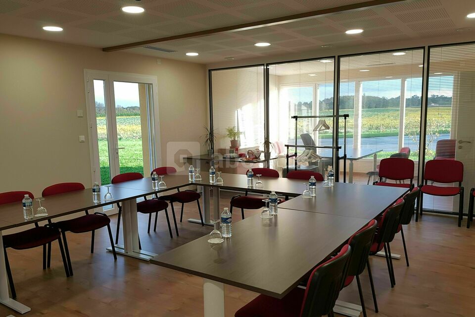 Salle de réunion (configuration en U)