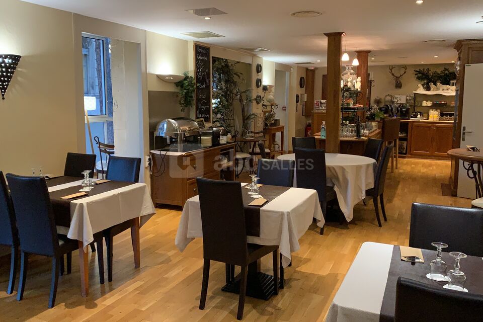 Salle petit déjeuner