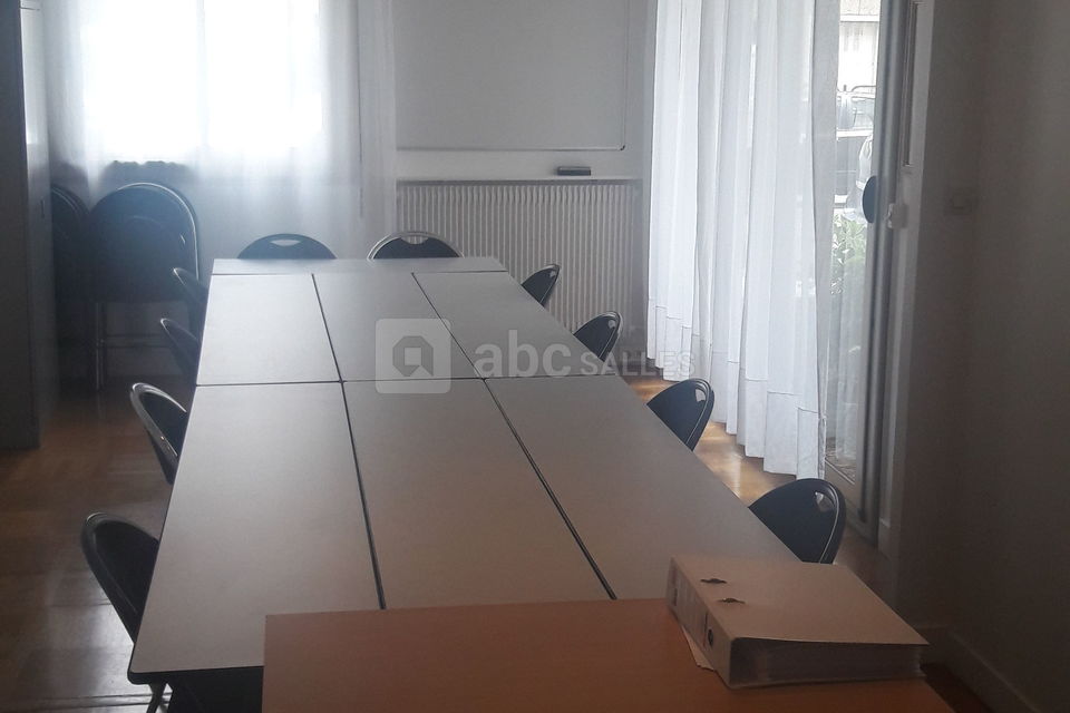 Salle de réunion pour 12 Personnes