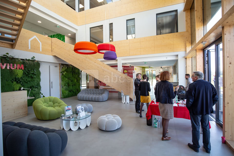 Halle d'accueil Convivium 100m²