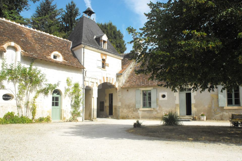 Cour