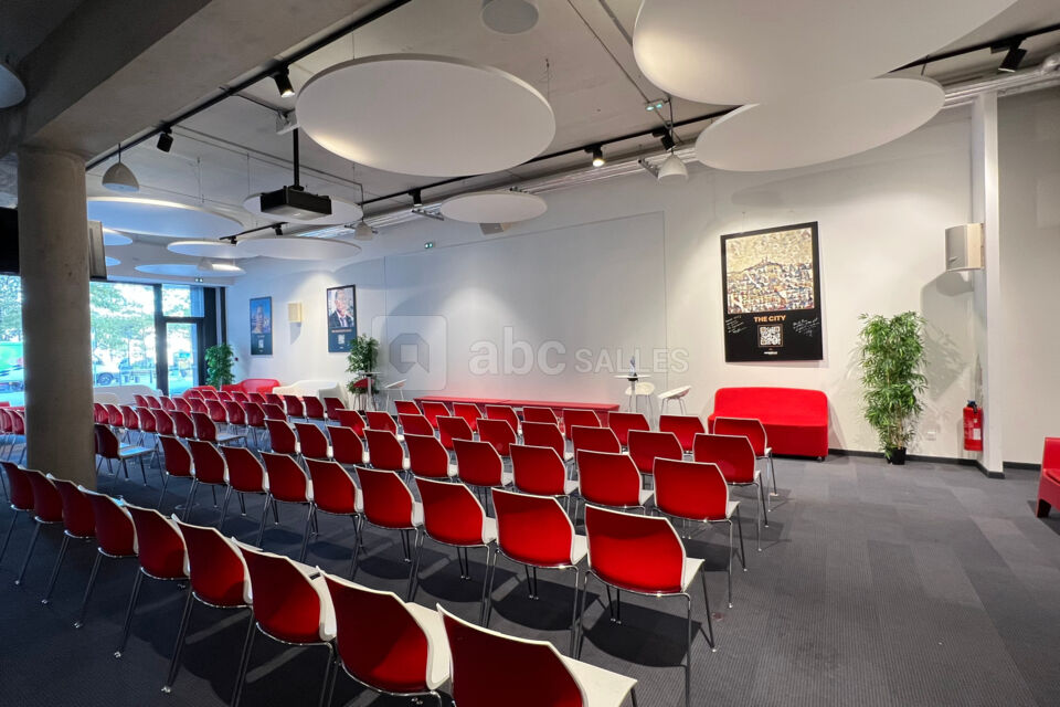 Salle Autonome - format théâtre grand angle