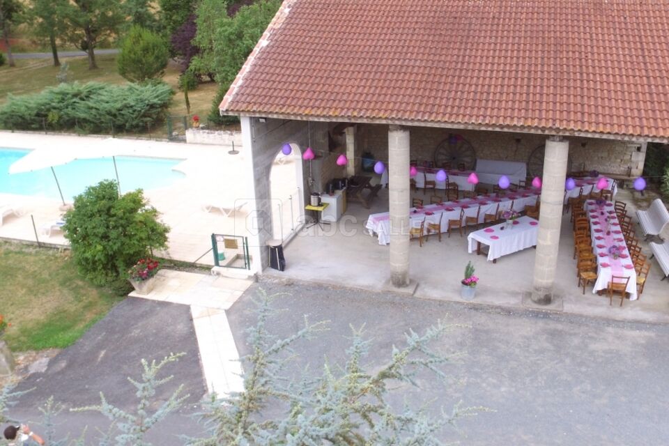 Salle exérieure