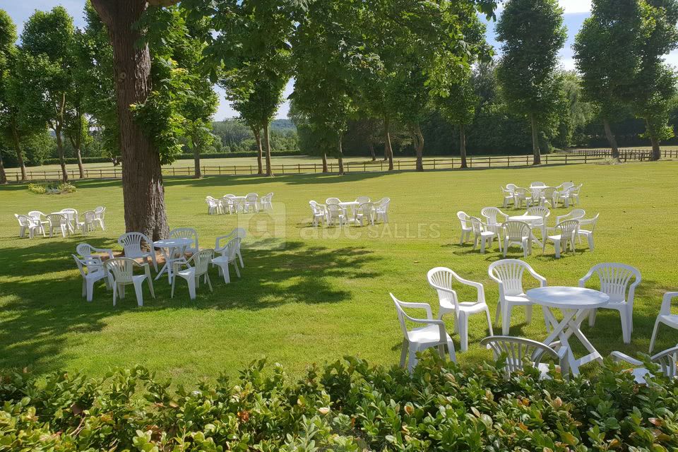 Cocktail sur la pelouse