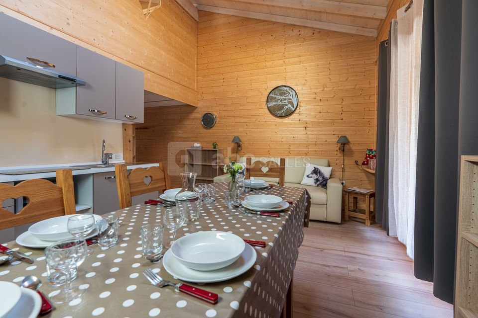 Lodge traditionnel espace restauration