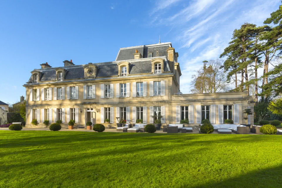 Château de la Chenevière