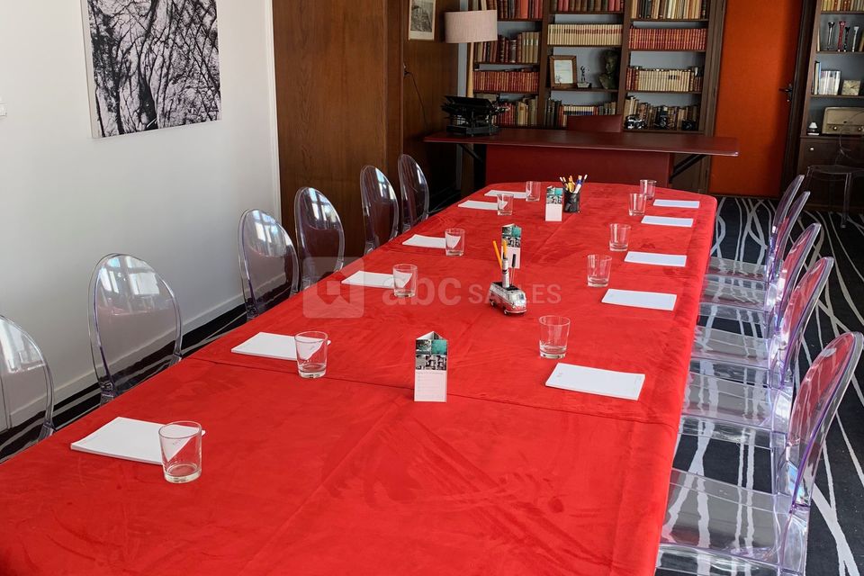 Aménagement réunion de direction jusqu'à 20 personnes