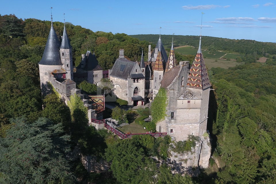 Chateau de La Rochepot