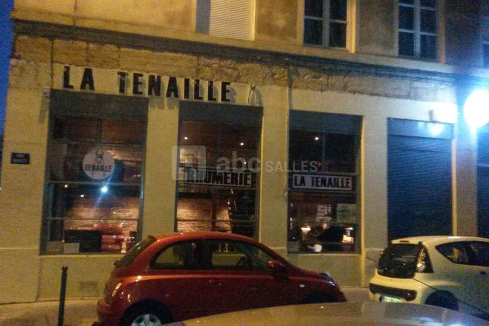 La Tenaille