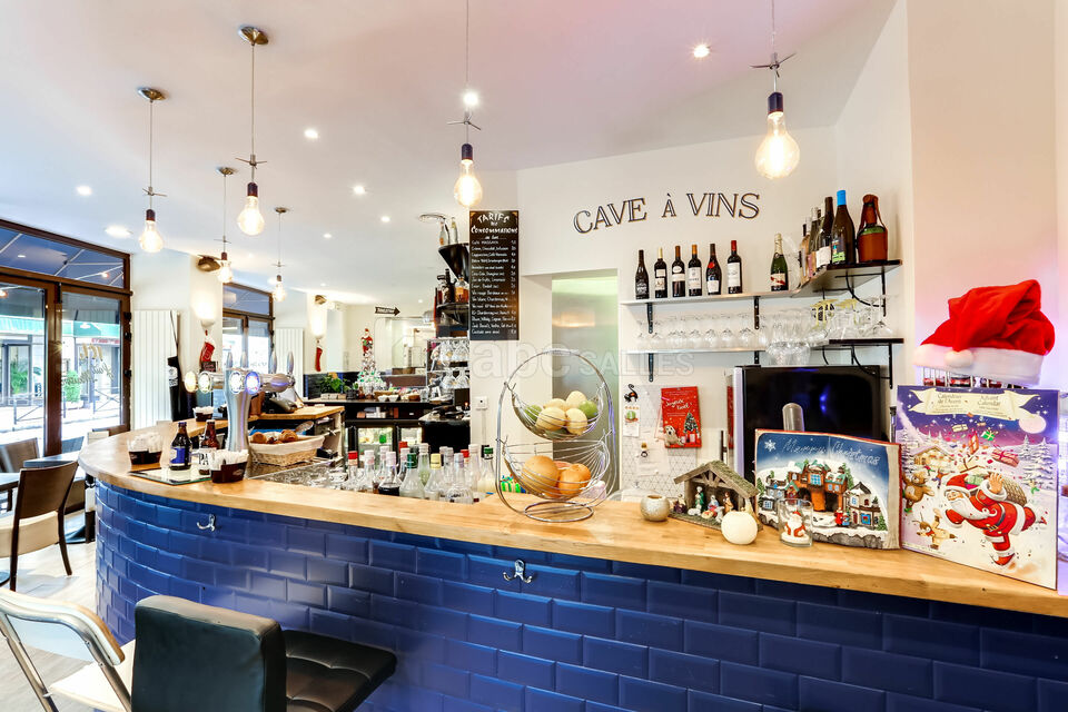 Rive Droite Café