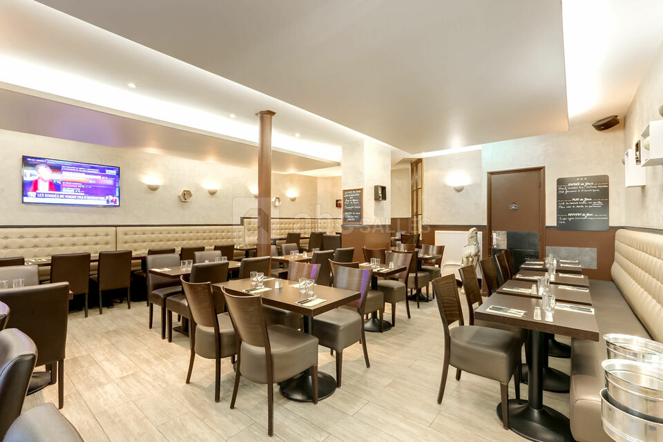 Rive Droite Café
