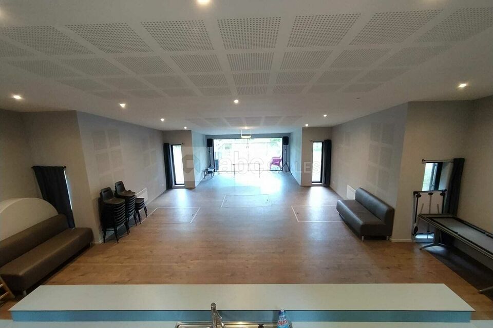 Intérieur de la salle de séminaire