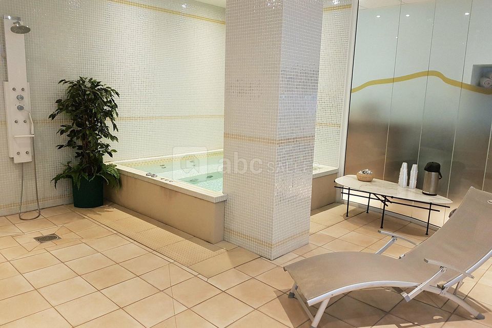 Les Bains Romains