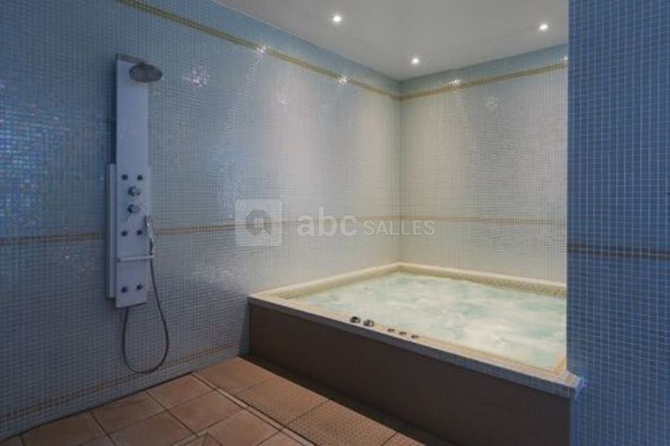Les Bains Romains