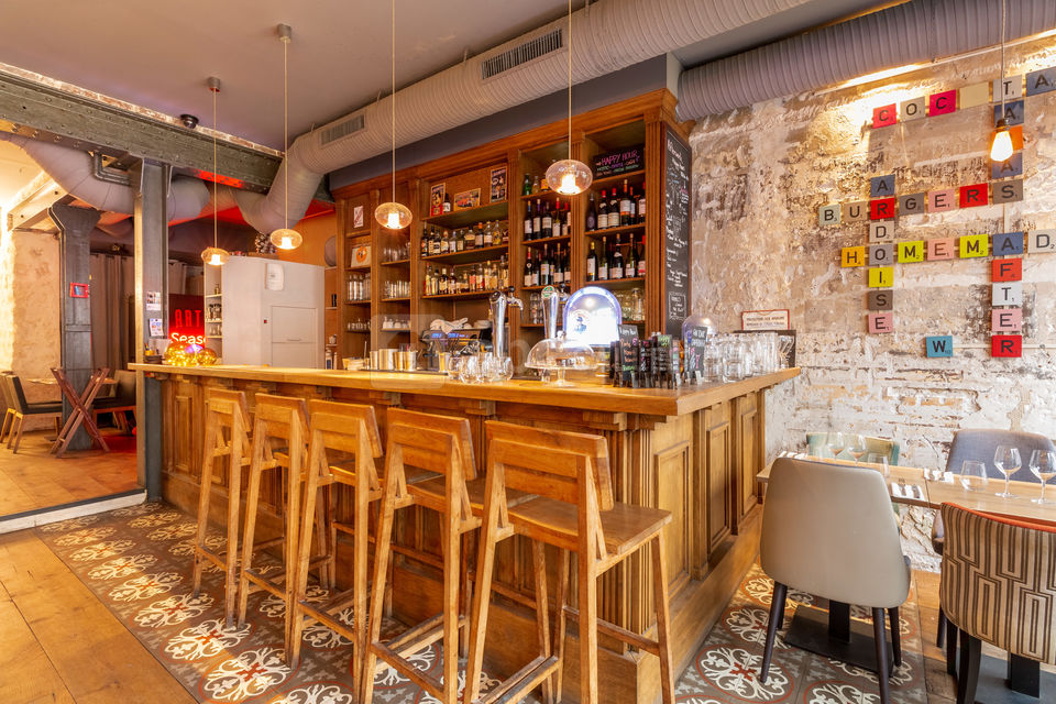Le Bar