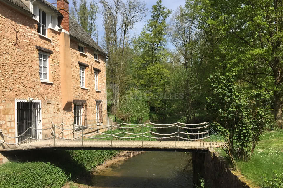 Le Moulin Bleu
