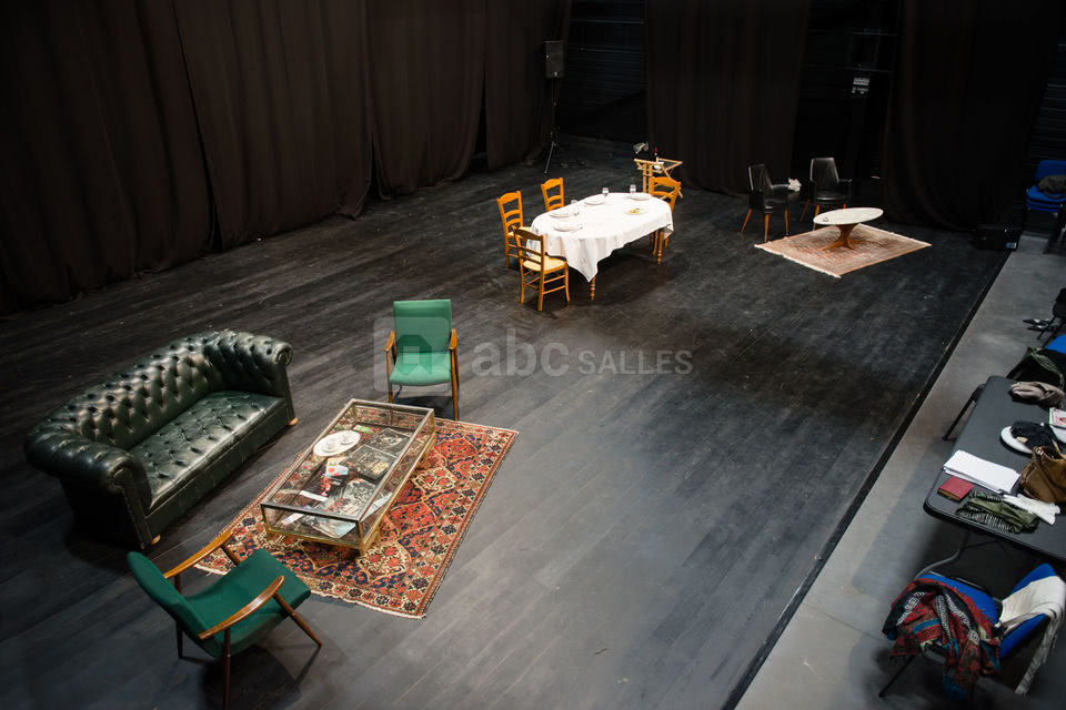 Salle avec fauteuil