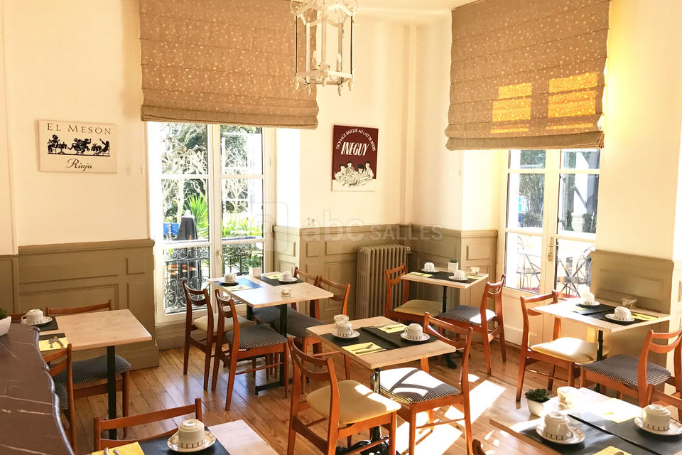 Salle de petit-déjeuner