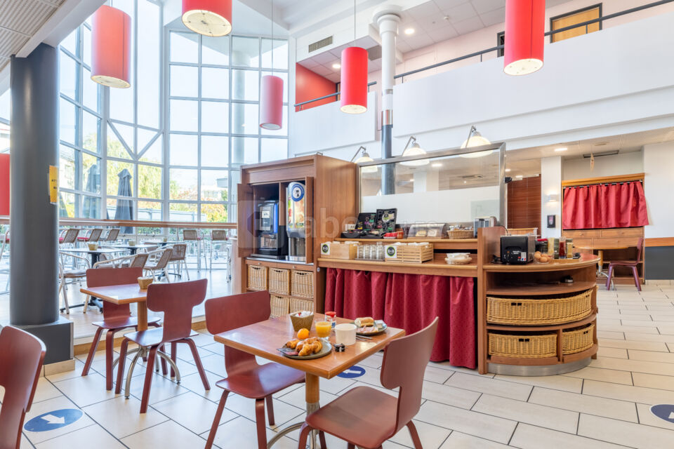 Salle de petit-déjeuner