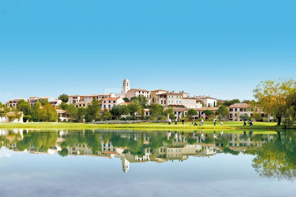 Pierre & Vacances Village Club Pont-Royal en Provence