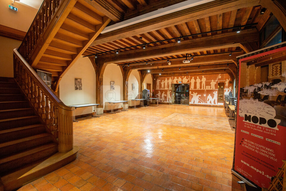 Maison de l'Outil et de la Pensée Ouvrière