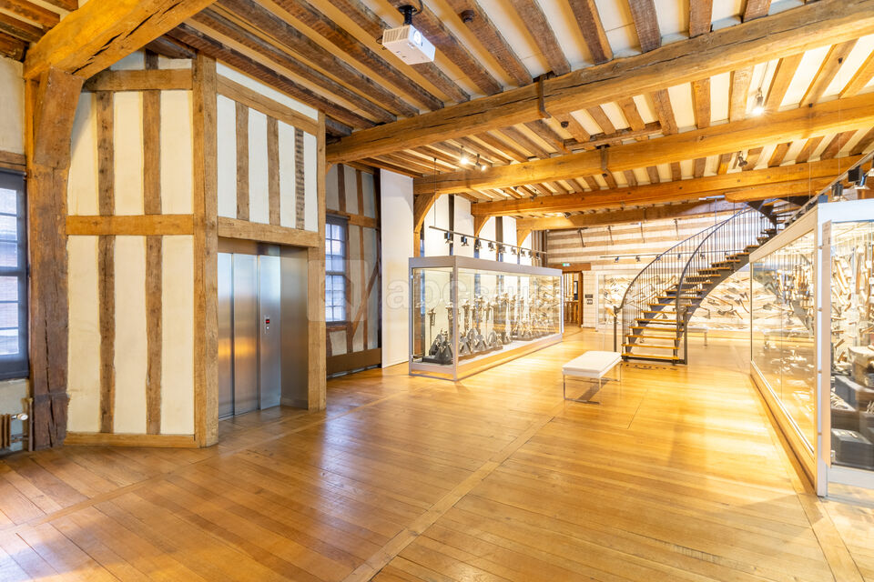 Maison de l'Outil et de la Pensée Ouvrière