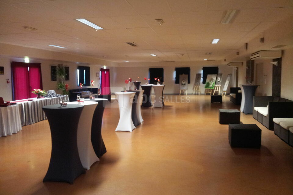 Cocktail apéritif dans la salle
