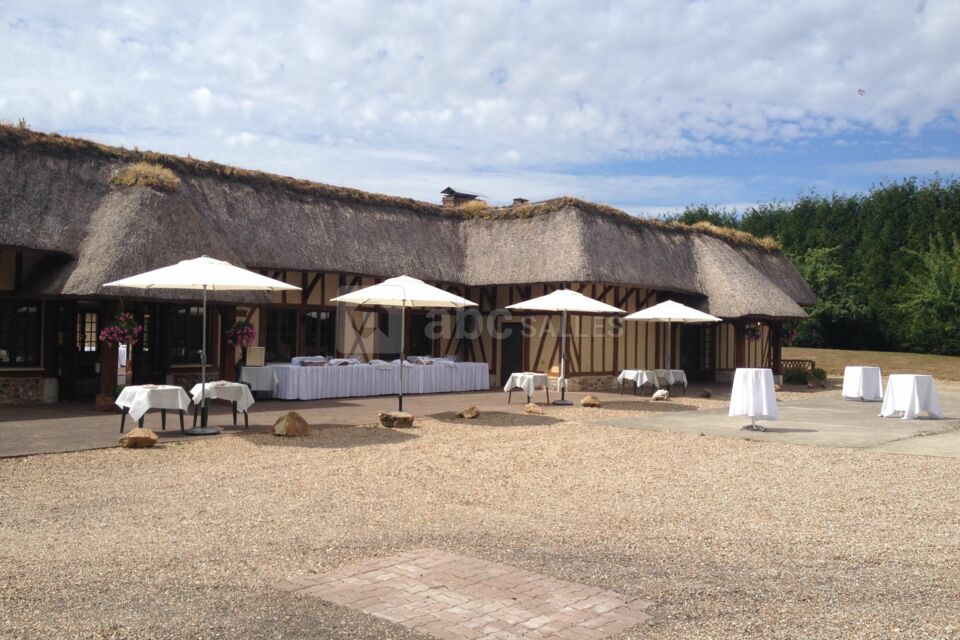 Cocktail sur la terrasse avant