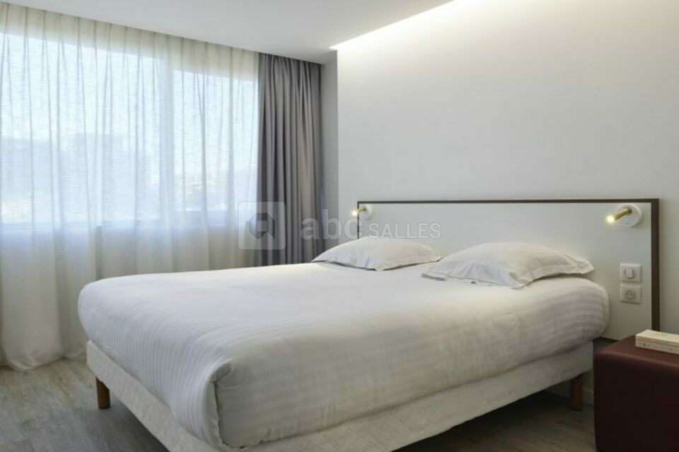 Hôtel Isidore Nice Ouest