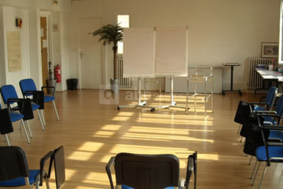 Salle de formation bleue